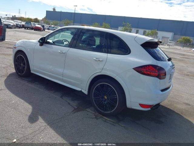2014 PORSCHE CAYENNE WP1AD2A23ELA71069 Photo 2