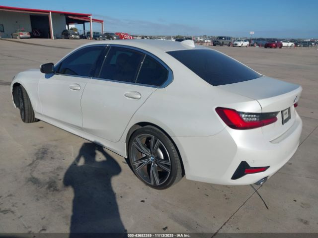 2021 BMW 330I 3MW5R1J0XM8B48116 Photo 2