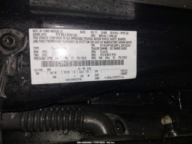 2015 FORD FOCUS 1FADP3E28FL383224 Photo 8