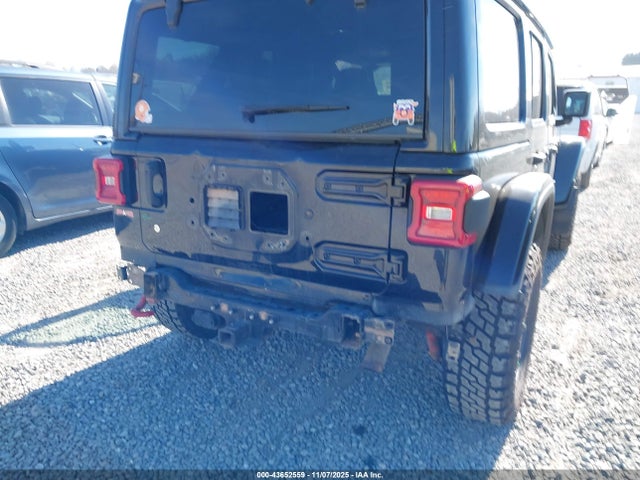 1C4HJXFG6JW226605 Jeep Wrangler Unlimited Rubicon 4x4