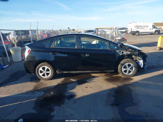 Toyota Prius Two 2015 JTDKN3DU4F0407398 Image 14