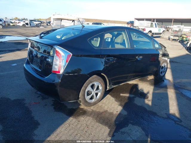 Toyota Prius Two 2015 JTDKN3DU4F0407398 Image 4