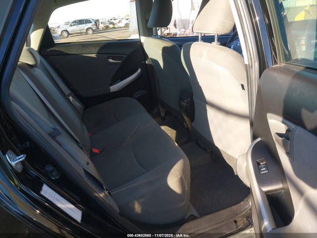Toyota Prius Two 2015 JTDKN3DU4F0407398 Image 8