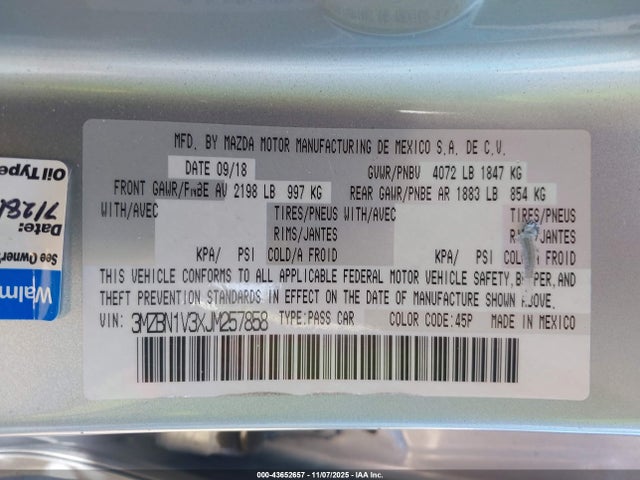 3MZBN1V3XJM257858 Mazda Mazda3 Touring