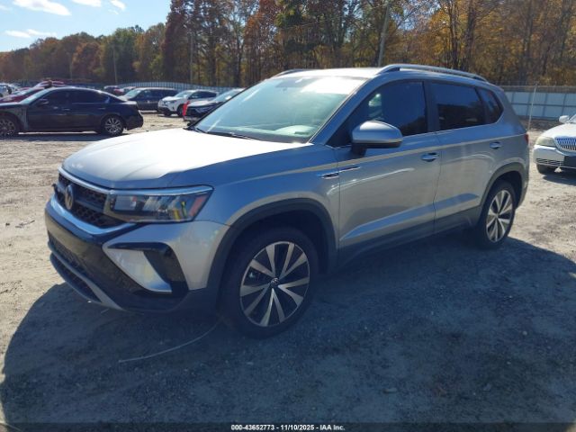 2022 VOLKSWAGEN TAOS 3VVTX7B2XNM095639 Photo 1