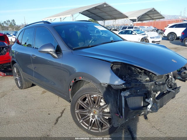 WP1AB2A2XHLA50276 Porsche CAYENNE S
