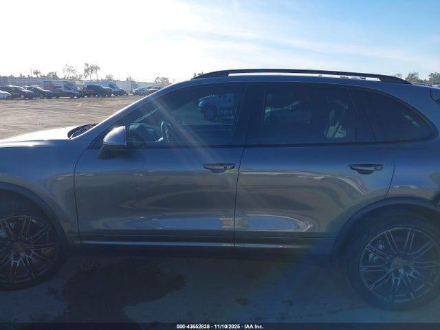 WP1AB2A2XHLA50276 Porsche CAYENNE S