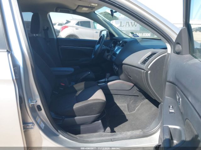 2019 MITSUBISHI OUTLANDER SPORT JA4AP3AU3KU030635 Photo 4