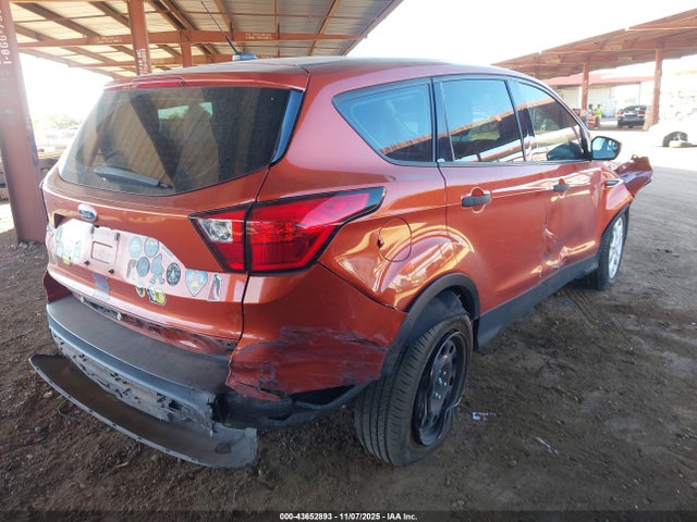 Ford ESCAPE S 2019 1FMCU0F71KUB62393 Image 4
