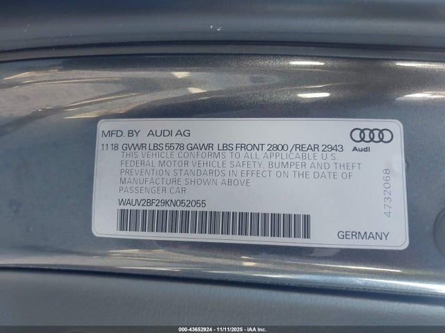 2019 AUDI A7 WAUV2BF29KN052055 Photo 8