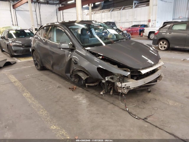 2023 TESLA MODEL Y 7SAYGAEE6PF882606 Photo 0