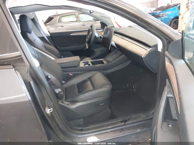 2023 TESLA MODEL Y 7SAYGAEE6PF882606 Photo 4
