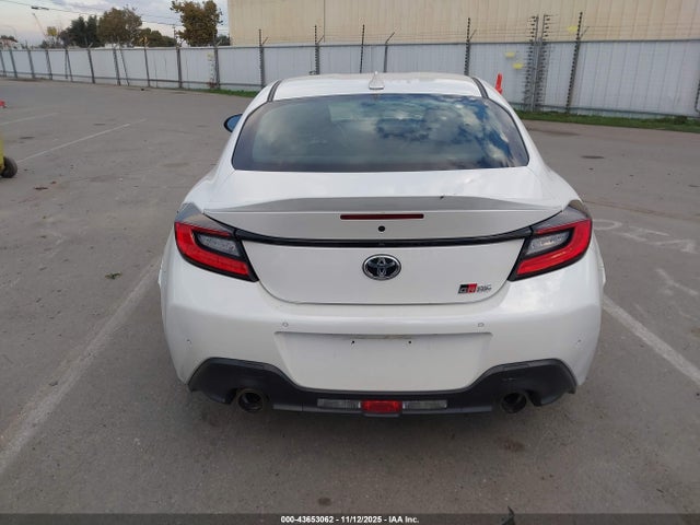 Toyota Gr86 Premium 2023 JF1ZNBF19P8761437 Image 17