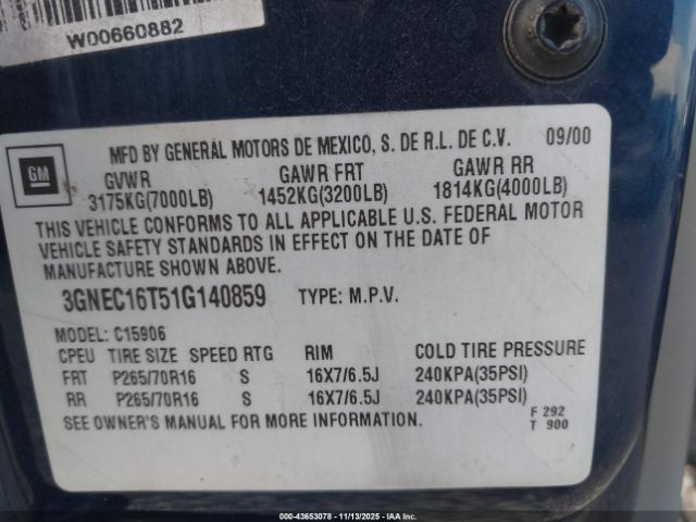 2001 CHEVROLET SUBURBAN 1500 3GNEC16T51G140859 Photo 8