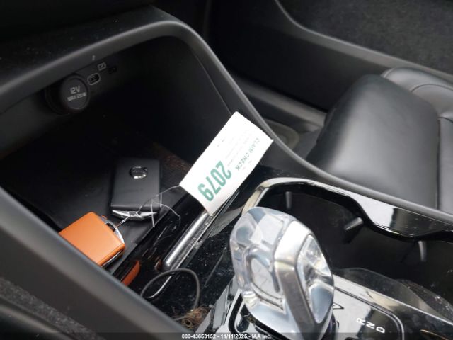 2023 VOLVO XC40 YV4L12ULXP2023064 Photo 10