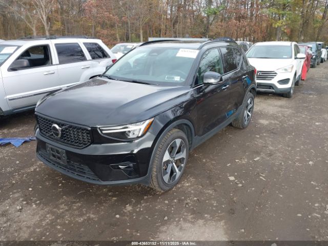 2023 VOLVO XC40 YV4L12ULXP2023064 Photo 1