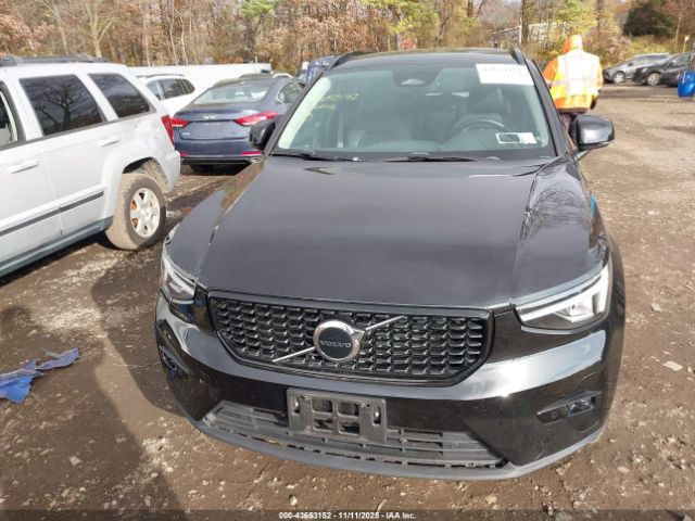 2023 VOLVO XC40 YV4L12ULXP2023064 Photo 5