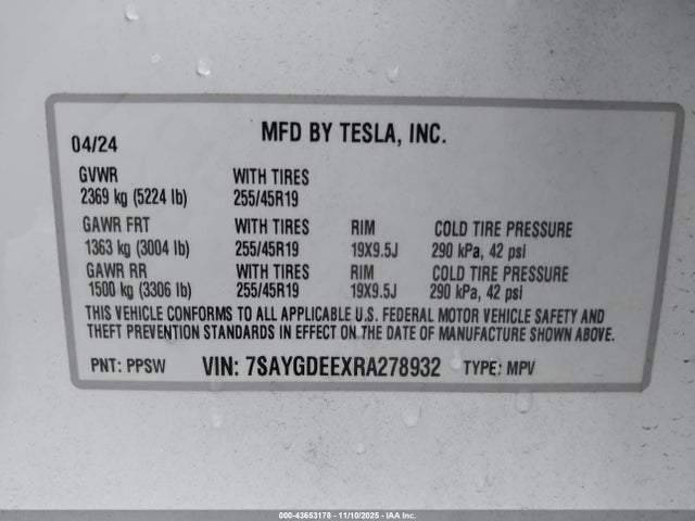 2024 TESLA MODEL Y 7SAYGDEEXRA278932 Photo 8