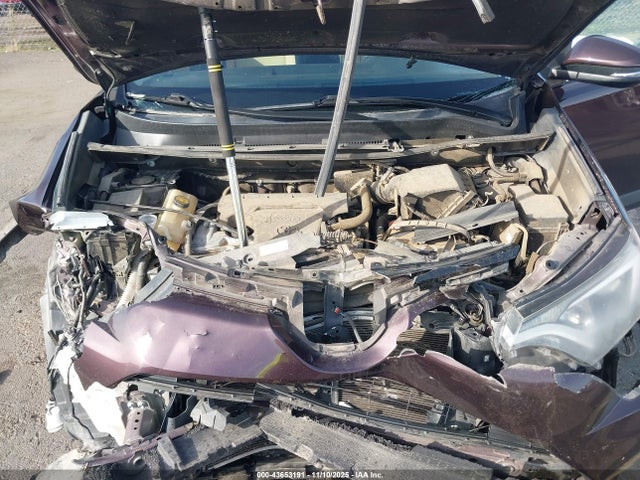 2T3WFREV6JW458012 Toyota Rav4 Xle