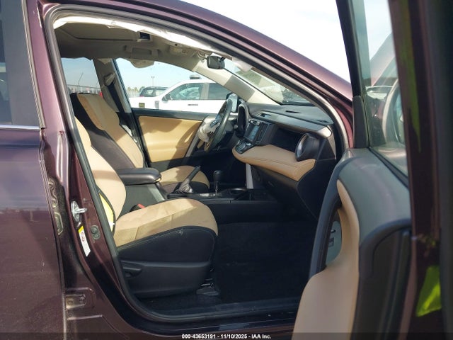 2T3WFREV6JW458012 Toyota Rav4 Xle