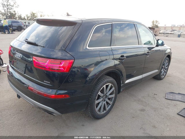 2018 AUDI Q7 WA1LHBF7XJD016328 Photo 3