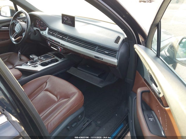 2018 AUDI Q7 WA1LHBF7XJD016328 Photo 4