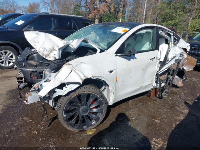 2022 TESLA MODEL Y 7SAYGDEFXNF440239 Photo 1