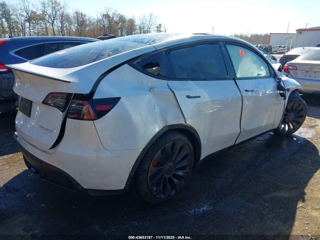 2022 TESLA MODEL Y 7SAYGDEFXNF440239 Photo 3