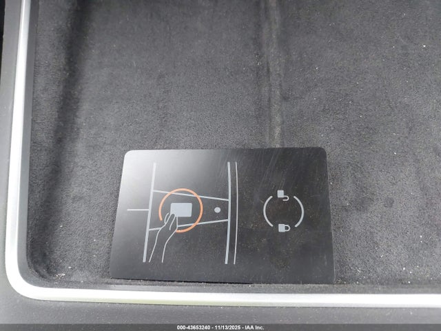 2026 TESLA MODEL Y 7SAYGDEE5TA414553 Photo 10