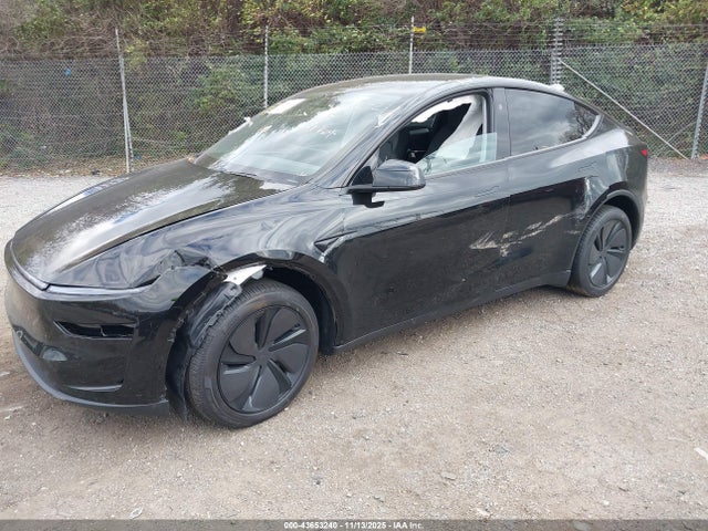 2026 TESLA MODEL Y 7SAYGDEE5TA414553 Photo 1