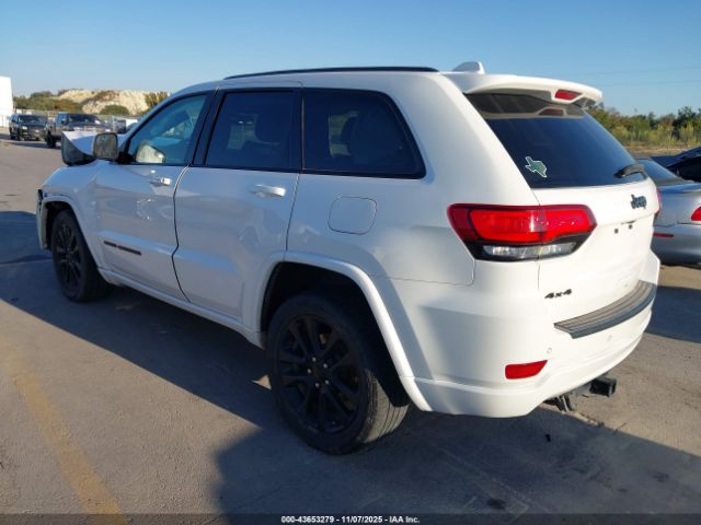 2018 JEEP GRAND CHEROKEE 1C4RJFAG5JC448916 Photo 2