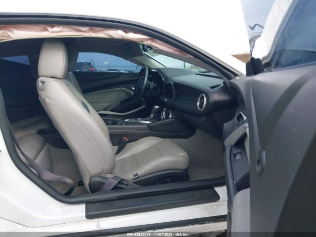 2016 CHEVROLET CAMARO 1G1FF1R76G0158070 Photo 4