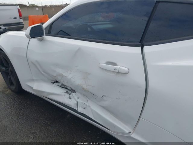 2016 CHEVROLET CAMARO 1G1FF1R76G0158070 Photo 5