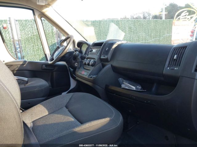 2017 RAM PROMASTER 1500 3C6TRVAG8HE525913 Photo 4