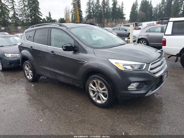 Ford ESCAPE SE 2018 1FMCU0GD6JUC90857 zdjęcie główne