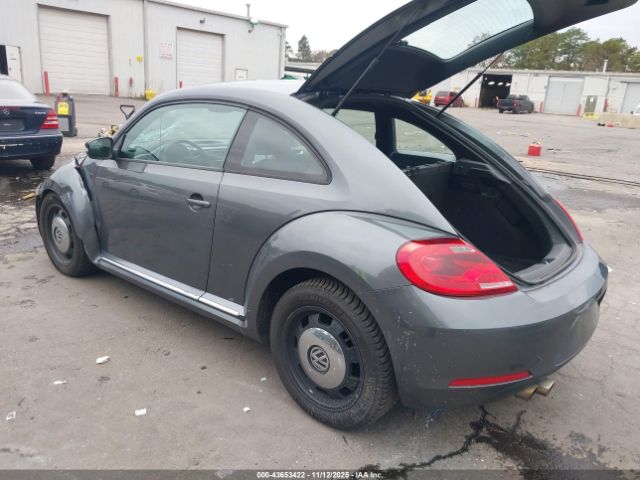 2014 VOLKSWAGEN BEETLE 3VWJP7ATXEM627288 Photo 2