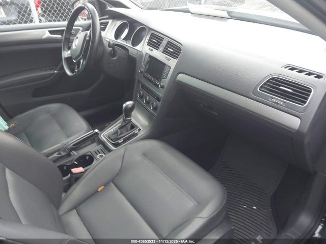 43653533 :رقم المزاد ، 3VWCA7AU2FM510437 vin ، 2015 Volkswagen Golf Sportwagen Tdi Se 4-door مزاد بيع