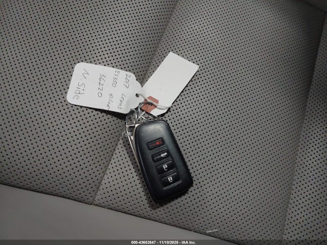 43653547 :رقم المزاد ، 58ABK1GGXHU036220 vin ، 2017 Lexus Es 350 مزاد بيع
