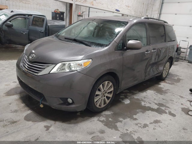Toyota 2gr-fks 2015 5TDDK3DC5FS094285 Image 2