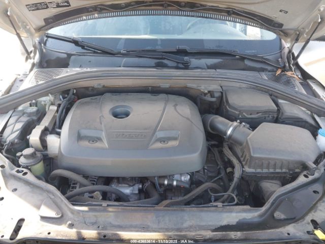 2017 VOLVO XC60 YV440MDR3H2095815 Photo 9