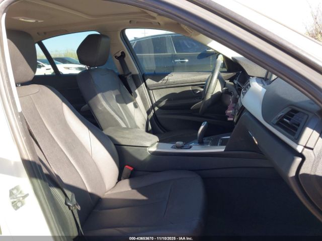 2016 BMW 320I WBA8E1G58GNU10793 Photo 4