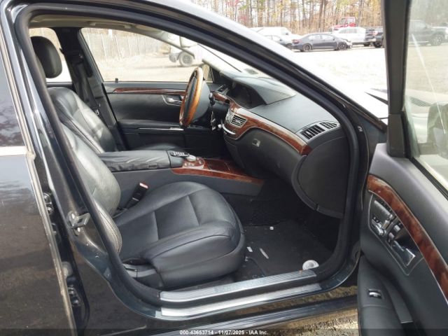 2011 MERCEDES-BENZ S 550 WDDNG8GB3BA412889 Photo 4