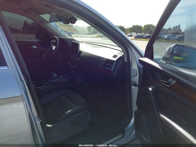 2019 AUDI Q5 WA1BNAFY5K2126675 Photo 4
