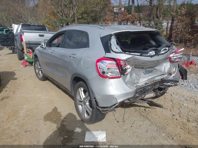 2018 MERCEDES-BENZ GLA 250 WDCTG4GB4JJ502619 Photo 2