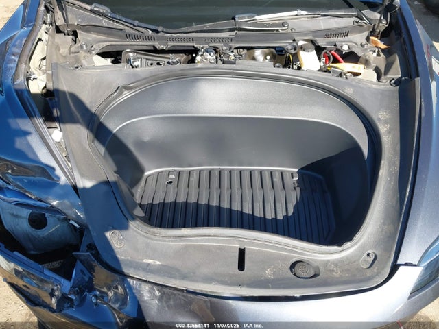 2025 TESLA MODEL 3 5YJ3E1EA6SF889767 Photo 9
