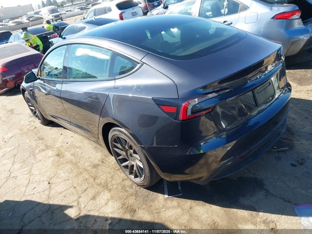 2025 TESLA MODEL 3 5YJ3E1EA6SF889767 Photo 2