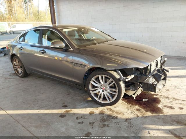 2017 JAGUAR XF SAJBK4BV5HCY26602