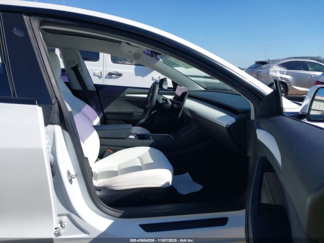 2021 TESLA MODEL 3 5YJ3E1EA4MF032060 Photo 4