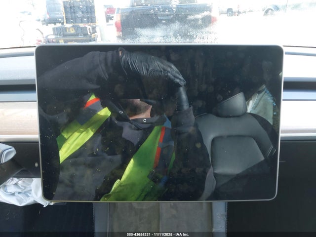 2022 TESLA MODEL 3 5YJ3E1EBXNF132738 Photo 6