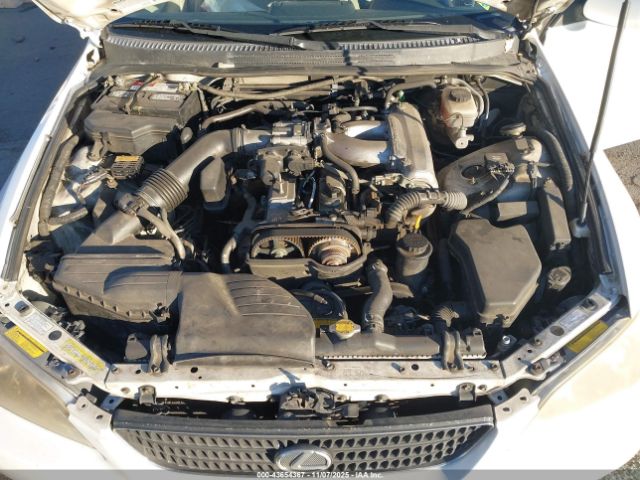 2004 LEXUS IS 300 JTHBD192940084444 Photo 9